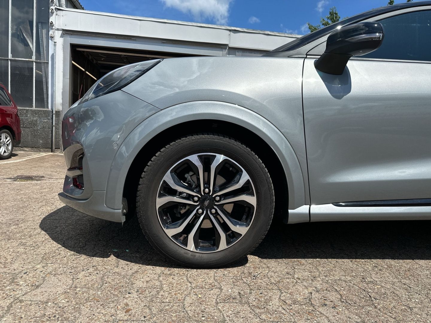 Fahrzeugabbildung Ford Puma ST-Line X 1.0 EcoBoost Mild Hybrid EU6d AHK