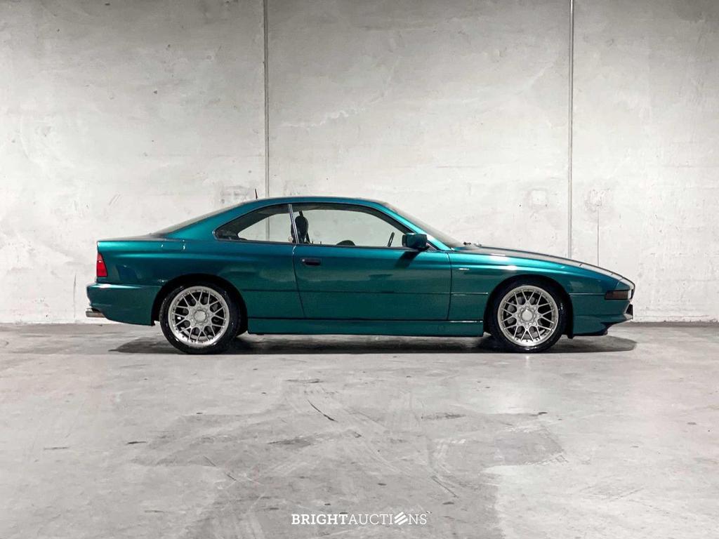 BMW 850