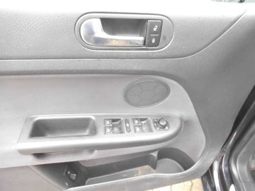 Volkswagen Golf - 11