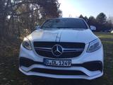 Mercedes-Benz GLE 63 AMG GLE Coupe GLE 63 AMG 4Matic - Mercedes-Benz GLE 63 AMG mit Panoramadach