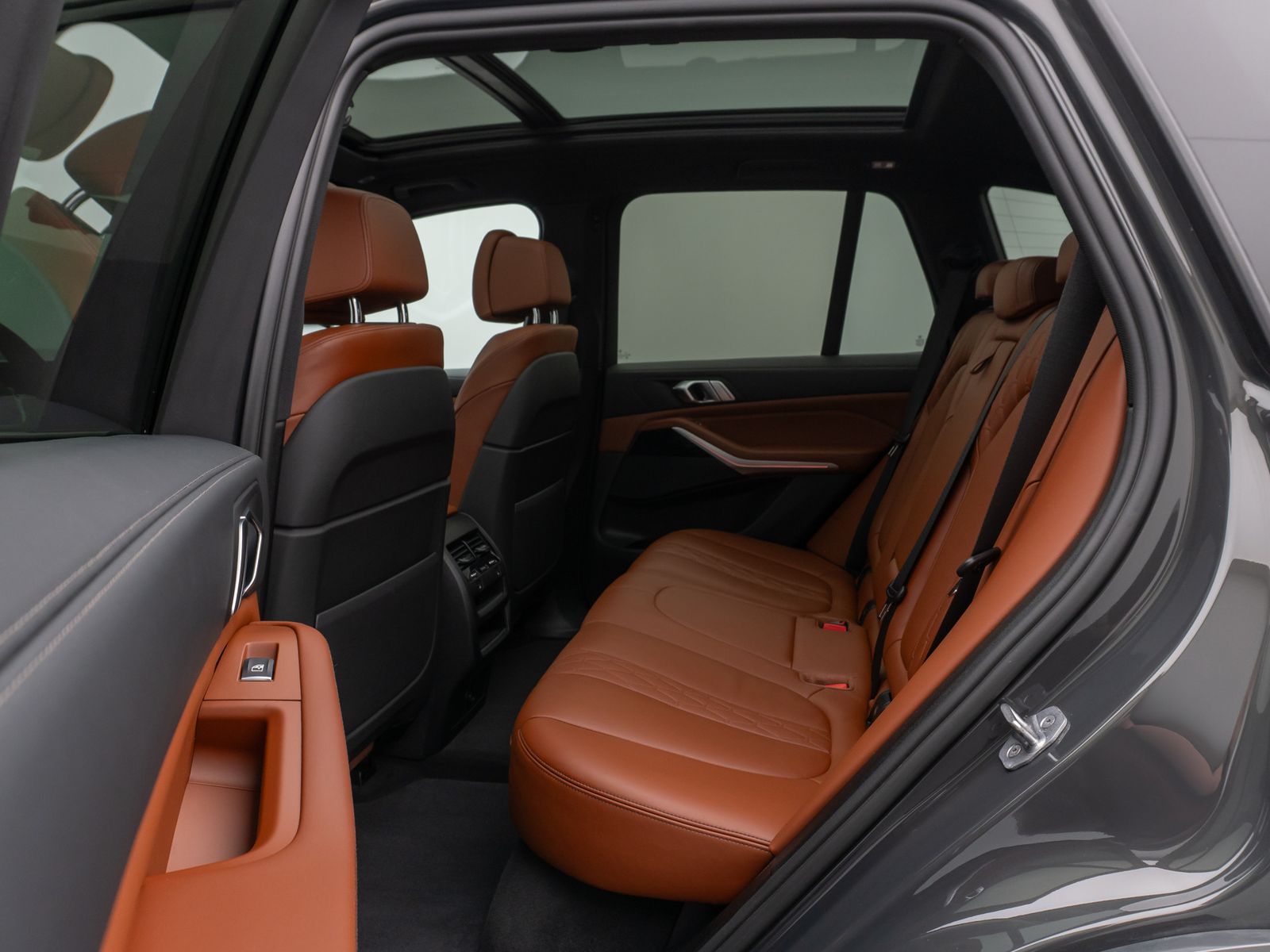 Fahrzeugabbildung BMW X5 xD30d M Sport Panorama Kamera Laser HUD HiFi