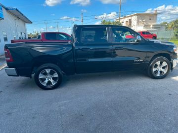 Dodge RAM 1500 Larami4x4 CrewCab unfallfrei im Vorlauf