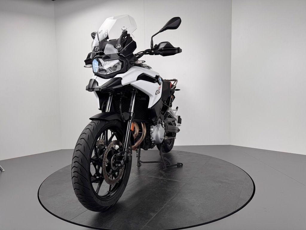 Fahrzeugabbildung BMW F 750 GS *VOLLAUSSTATTUNG *4 PAKETE *NEUWERTIG