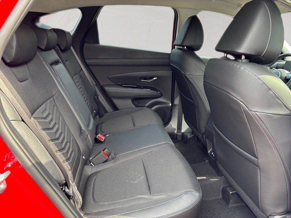 Fahrzeugabbildung Hyundai TUCSON 1.6T 160PS 48V DCT AWD TREND Krell LED