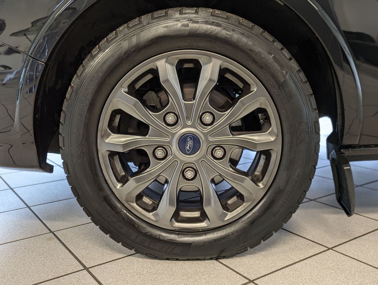 FORD Tourneo Custom 320 L2 Titan. 9-Sitze ACC Cam AHK - Image 9