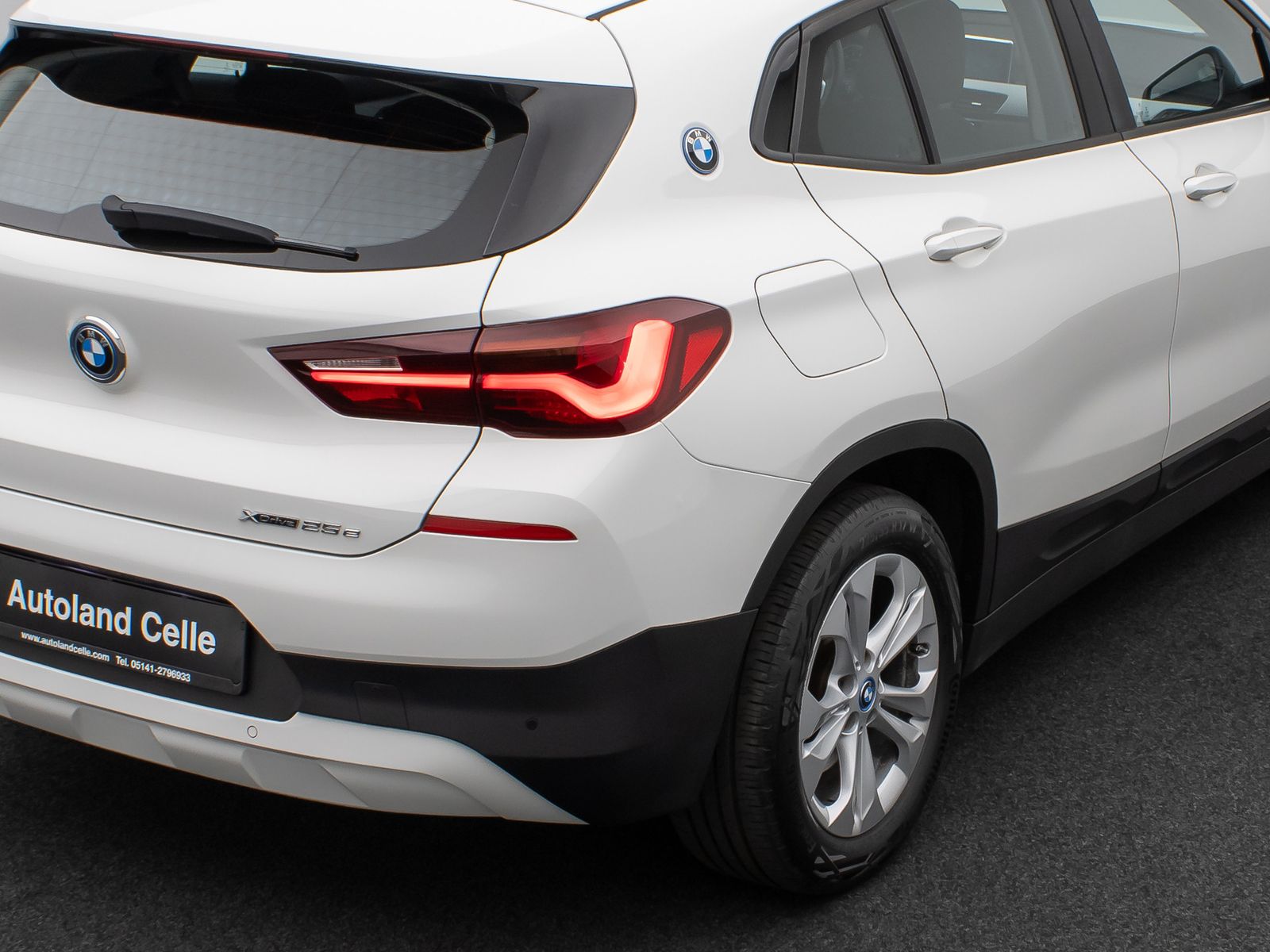Fahrzeugabbildung BMW X2 xD25e DAB Navi Parkassist Geschwindigkeitsreg