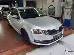 Fahrzeugabbildung Skoda Octavia Combi Style Navi SiHz StdHz ACC RFK DAB