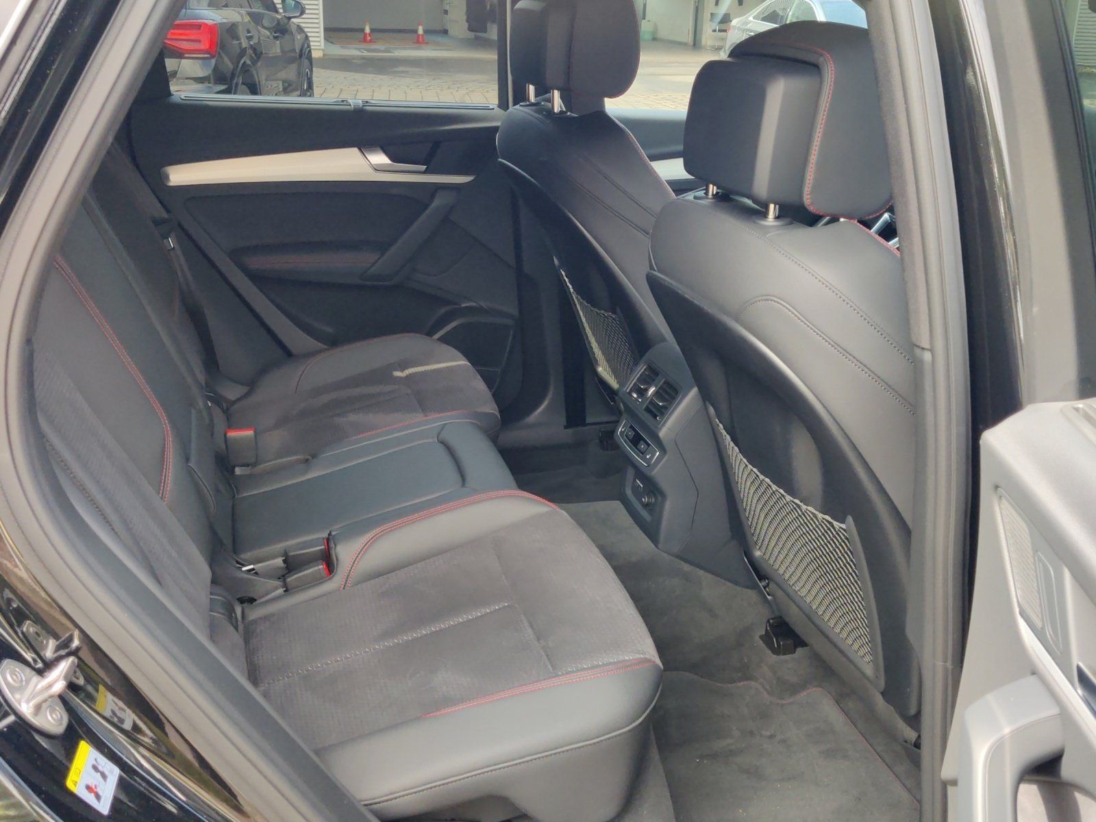 Fahrzeugabbildung Audi Q5 S line business 55 TFSI e quattro AHK,HUD,LM