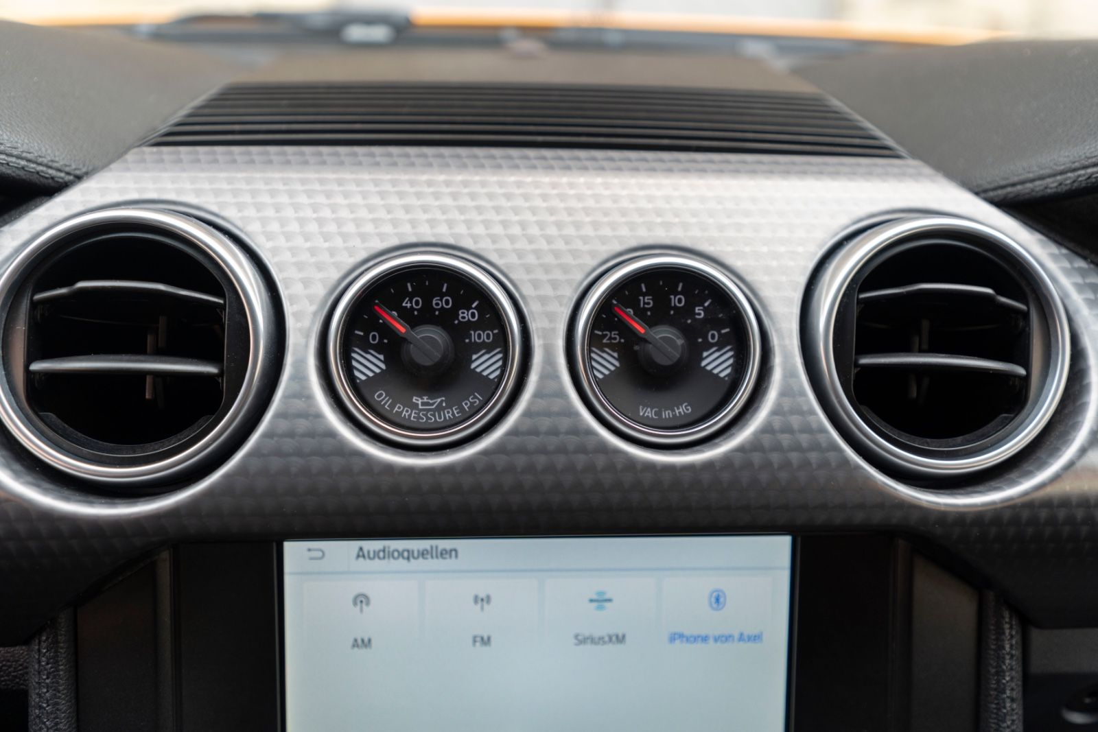 Fahrzeugabbildung Ford Mustang GT 5.0L RECARO TOTW LED KAM NAV