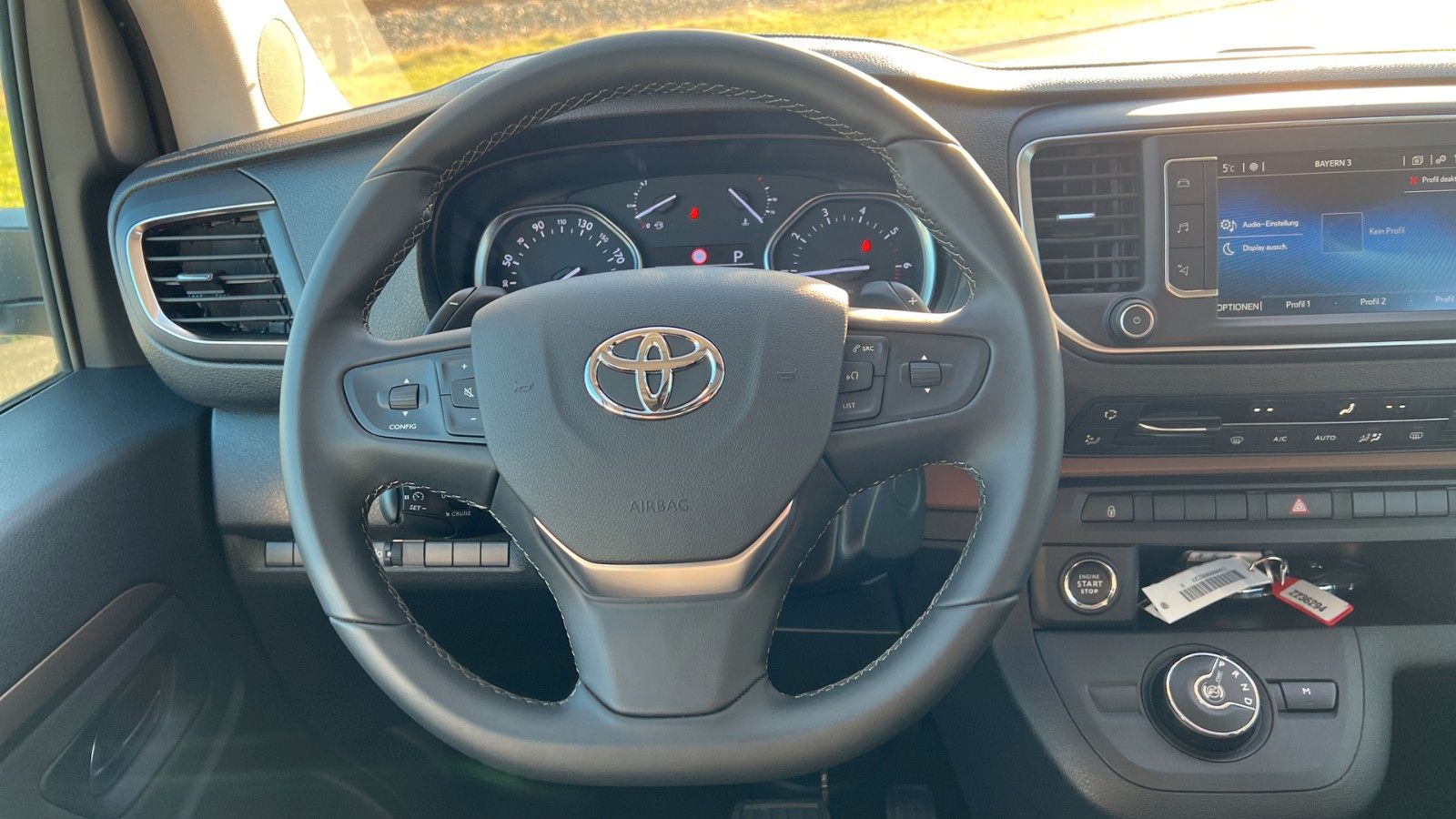 Fahrzeugabbildung Crosscamp Toyota Flex MJ2022 130 kW 8GA *Sofort Verfügbar"