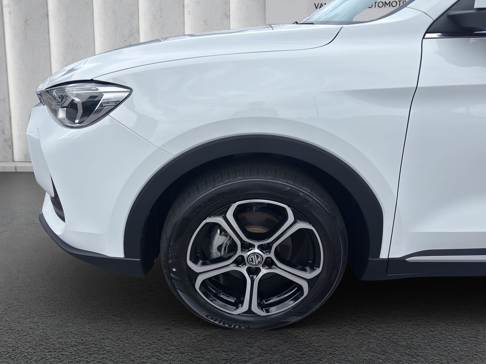 MG ZS