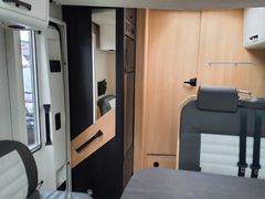 Sunlight T 68, Einzelbetten und Hubbett,Sat automatisch