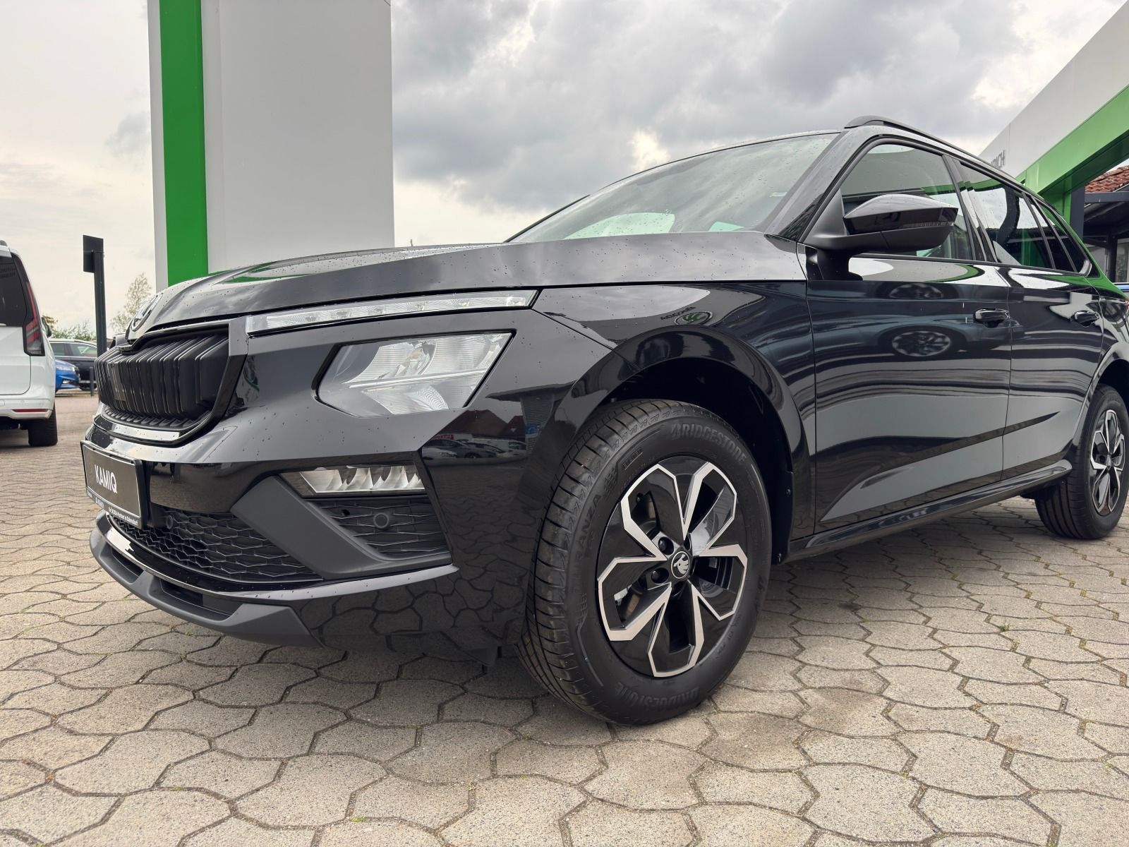 Fahrzeugabbildung SKODA Kamiq Selection 115PS DSG*RFK*LED*PDC*SmartLink