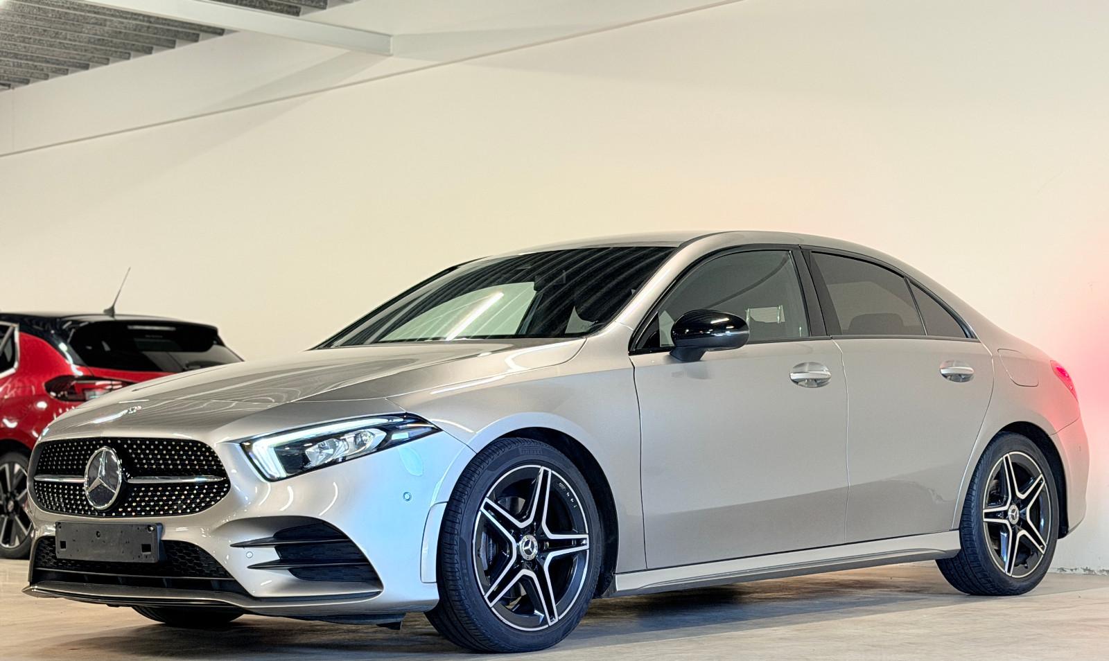 Mercedes-Benz A 180 d AMG Line Berline
