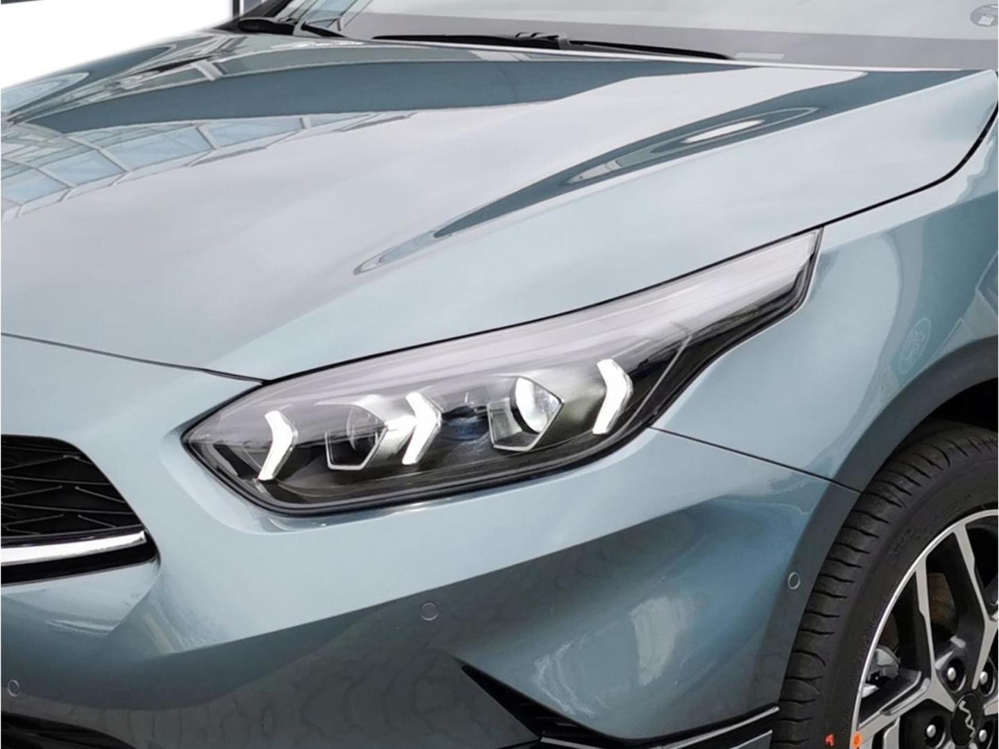 Kia Ceed_sw Spirit 1.6 CRDi Tech ACC Kamera JBL Navi