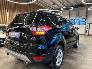 Ford Kuga Titanium *1. Hand*Klima*SHZ*Bluetooth*PDC*