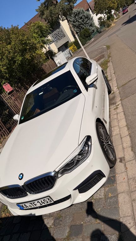Image of BMW 530
