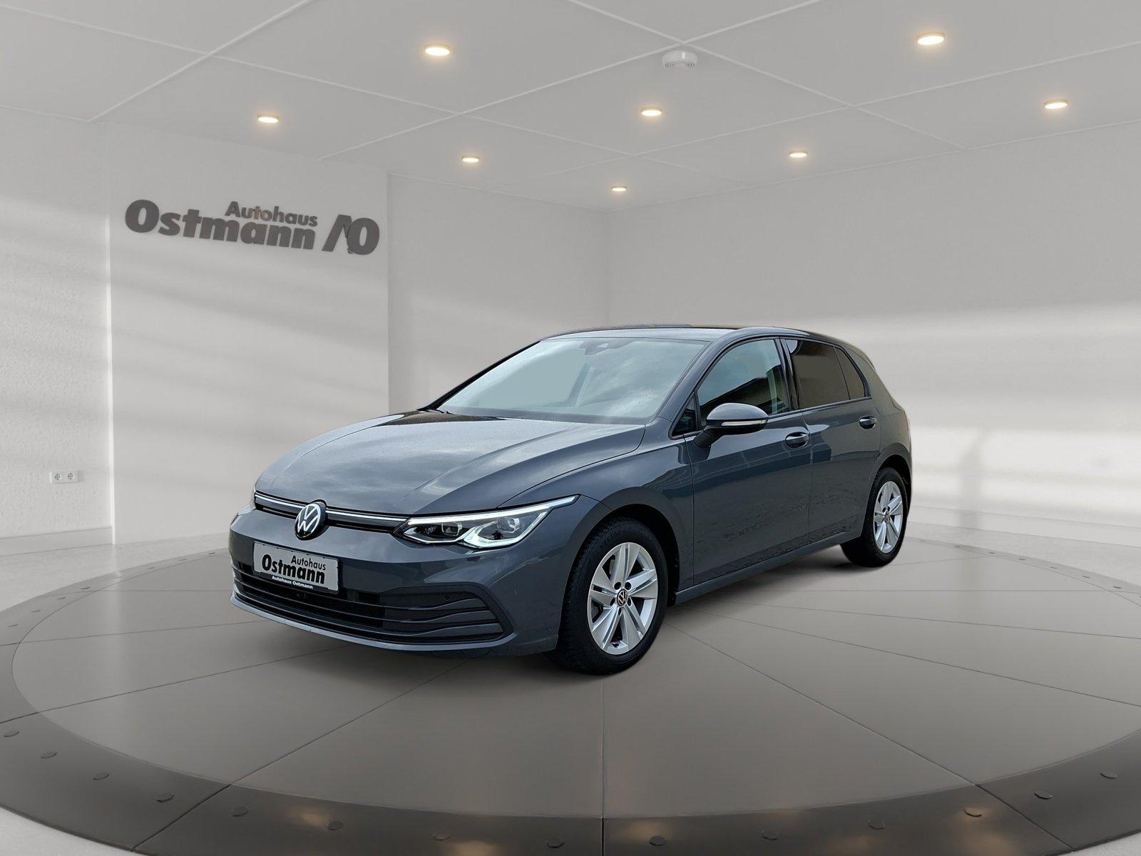 Volkswagen Golf VIII 1.5 TSI Life Akustikglas DynLicht LED
