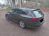 Volkswagen Passat Variant 2.0 TDI SCR 140kW DSG Highlin... - VW Passat Variant von privat