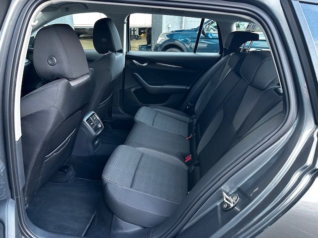 Octavia Combi Selection KAMERA;LED;SHZ;CARPLAY