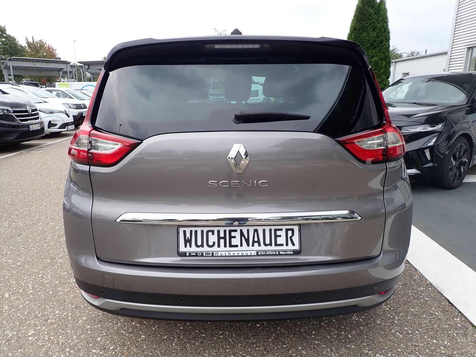 Fahrzeugabbildung Renault Grand Scenic TCe 160 BOSE EDITION 7-SITZER/NAVI/