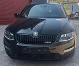 Skoda Octavia Combi RS 2,0 TDI DSG *18Z - Skoda Octavia: 1z