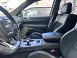 Jeep Grand Cherokee 6.4l V8 HEMI SRT EUROPA COC HARMA - graue Jeep Grand Cherokee