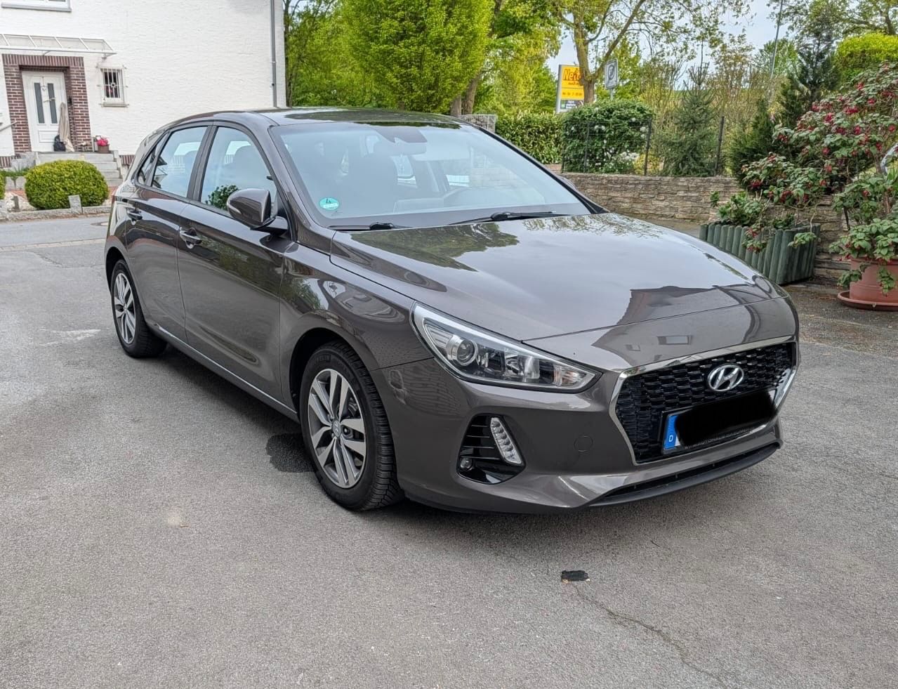 HYUNDAI i30