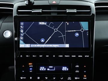 Hyundai TUCSON - 12
