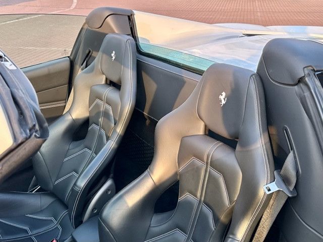 Fahrzeugabbildung Ferrari 488 Spider*Lift*NAV*Racing*RFK*Mietkauf