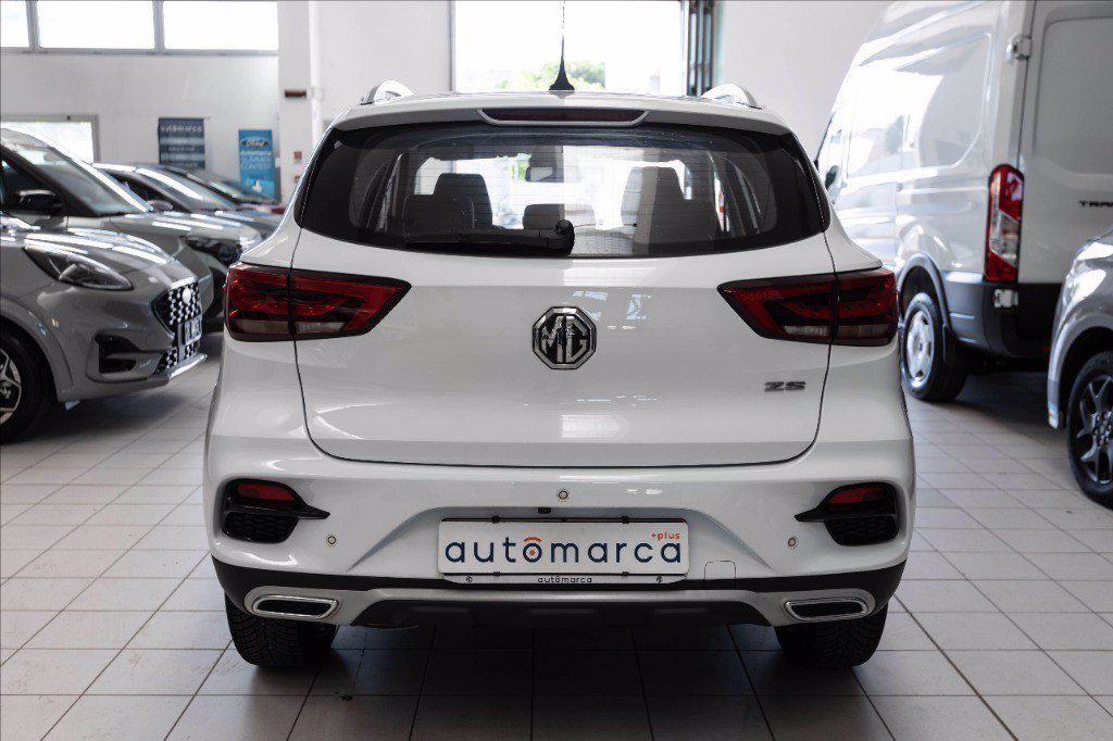 MG ZS