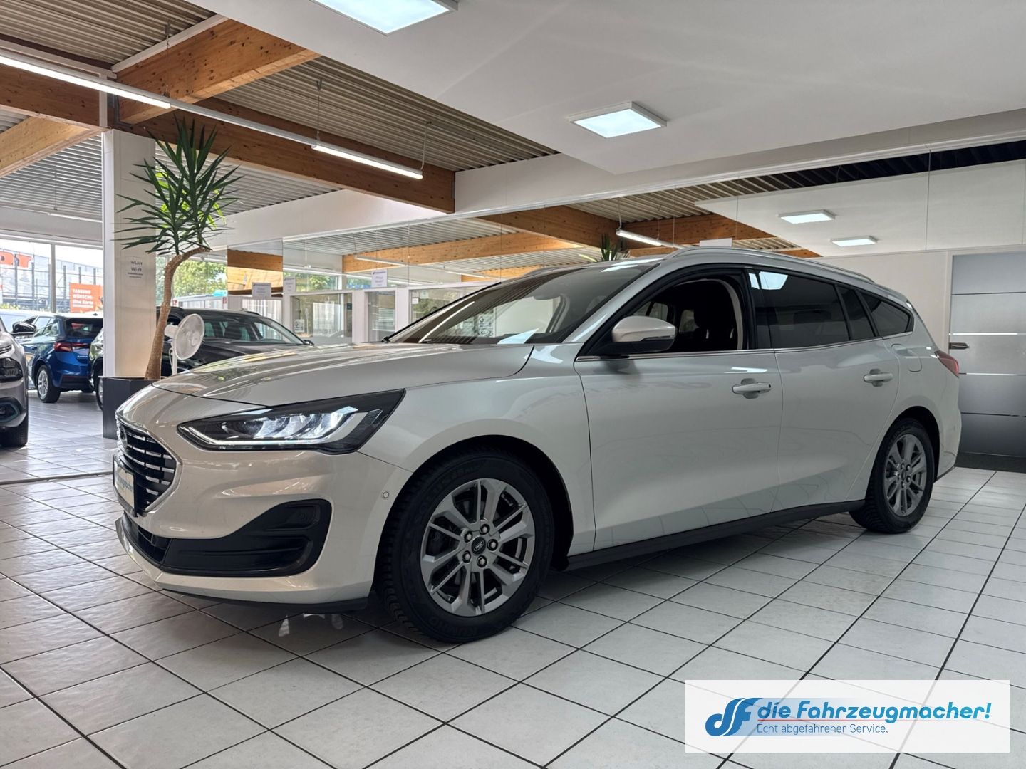 Fahrzeugabbildung Ford Focus Turnier Titanium X Sportpaket AHK-abnehmba
