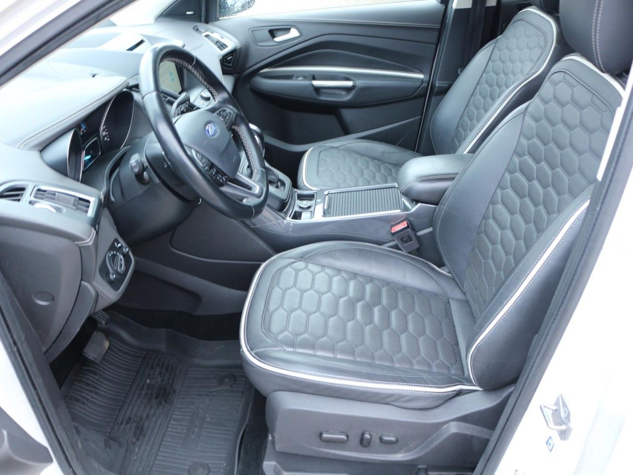 Fahrzeugabbildung Ford Kuga Vignale Crossover 2.0 I EcoBoost