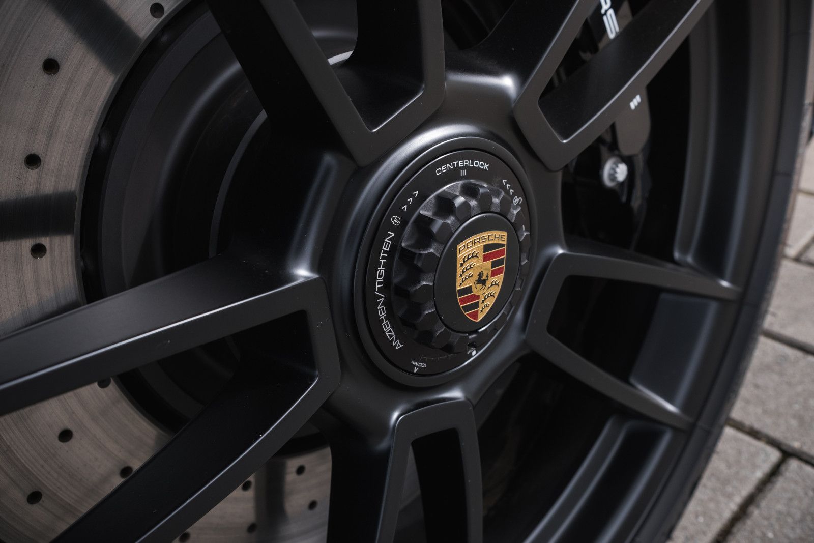 Fahrzeugabbildung Porsche 911/992.1 GTS 4 -18Wege-INNO-360-HALenkung-LED