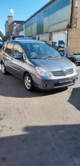 Toyota Corolla Verso Klimatronic - gebrauchte Toyota Corolla Verso aus dem Jahr 2003