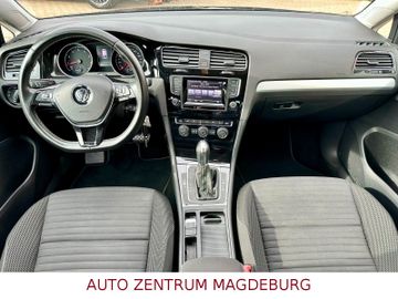 Volkswagen Golf - 9