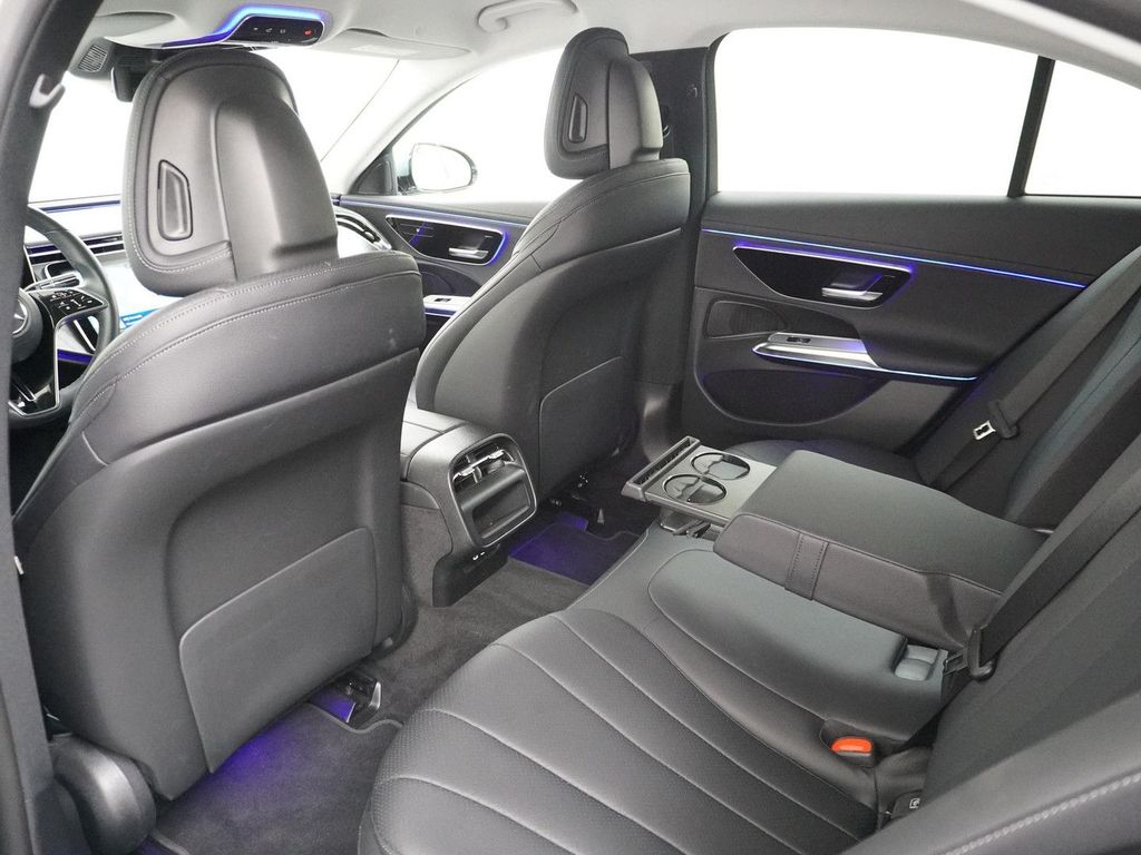 Mercedes-Benz E 300 e Luxury Line Rijassistentiepakket, Wegkla