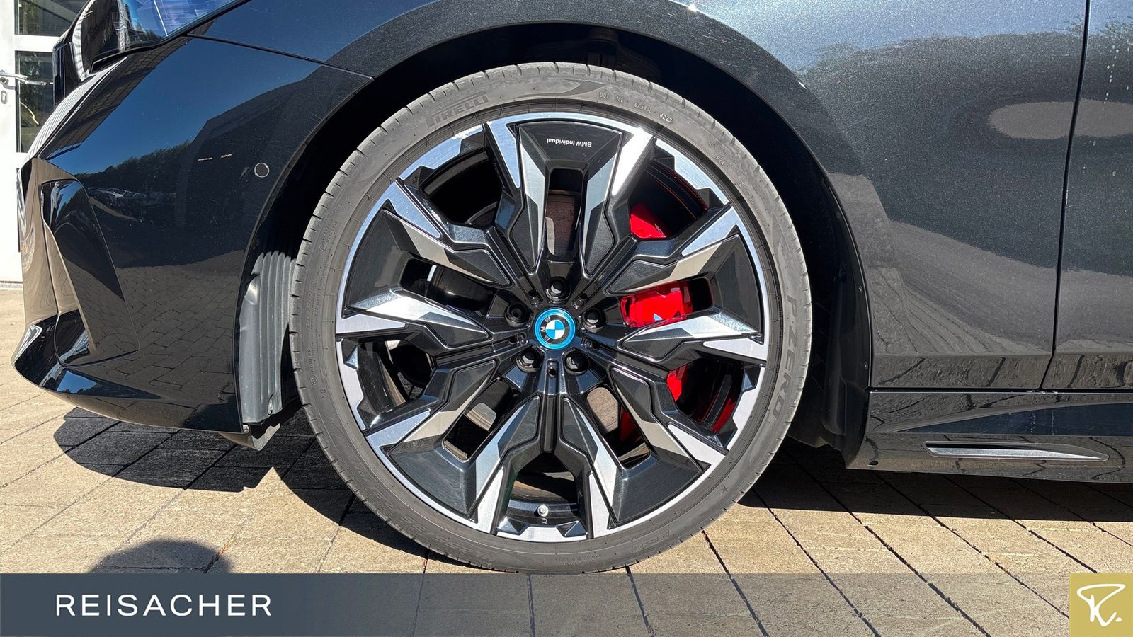 BMW i5 M60 xDrive M-Sport PRO Pano AHK DAProf BABAss foto 3