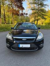 Ford Focus MK2 Schrägheck 1.6 Benziner - Ford Focus: Schrägheck