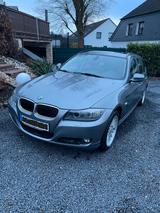 BMW 318d - Xenon,Navi,Pano,gepfl.Zustand - BMW 318 in Düsseldorf