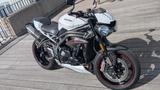 Triumph Speed Triple 1050 RS 1. Hand Top Zustand - TRIUMPH RS