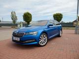 Skoda Superb 2.0 TDI COMBI  MIT GARANTIE 147kW  4x4
