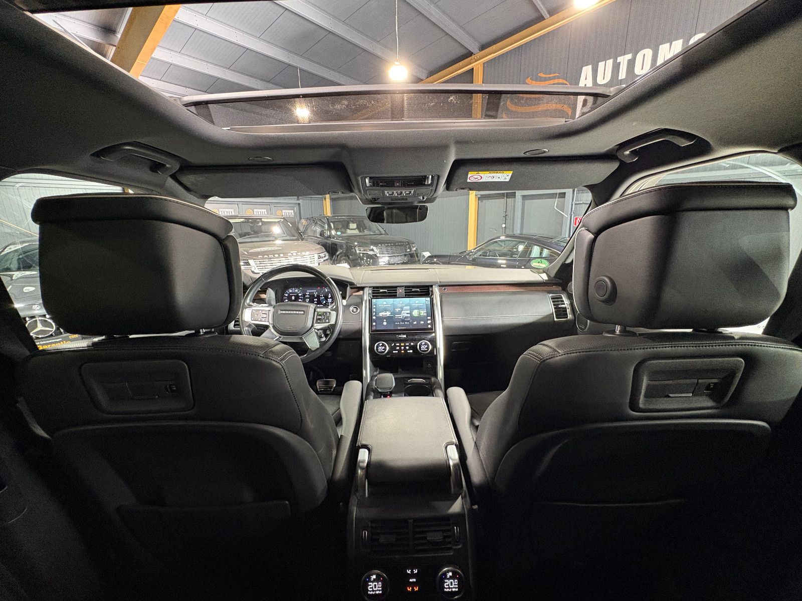 Fahrzeugabbildung Land Rover Discovery 5 R-Dynamic HSE D300 AWD/7-SITZ/360°/