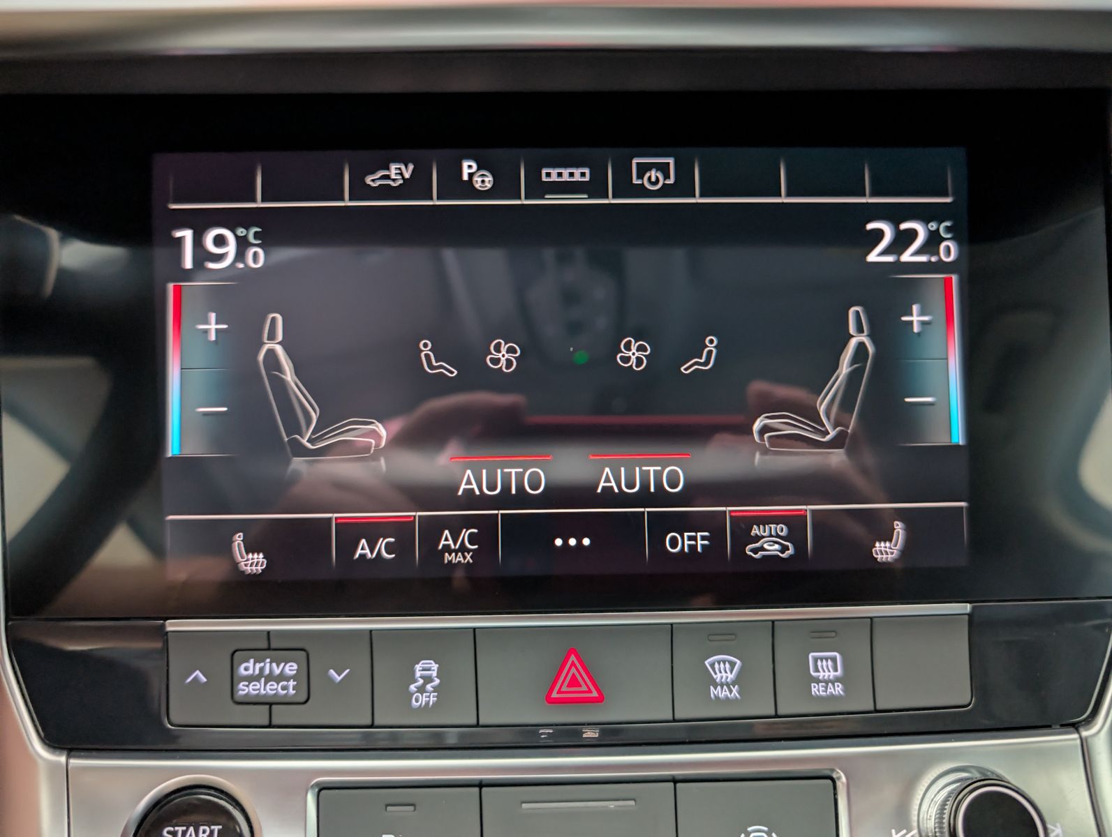 Fahrzeugabbildung Audi A6 55 TFSI e quat 3x S-Line MATRIX PANO 4xKlima