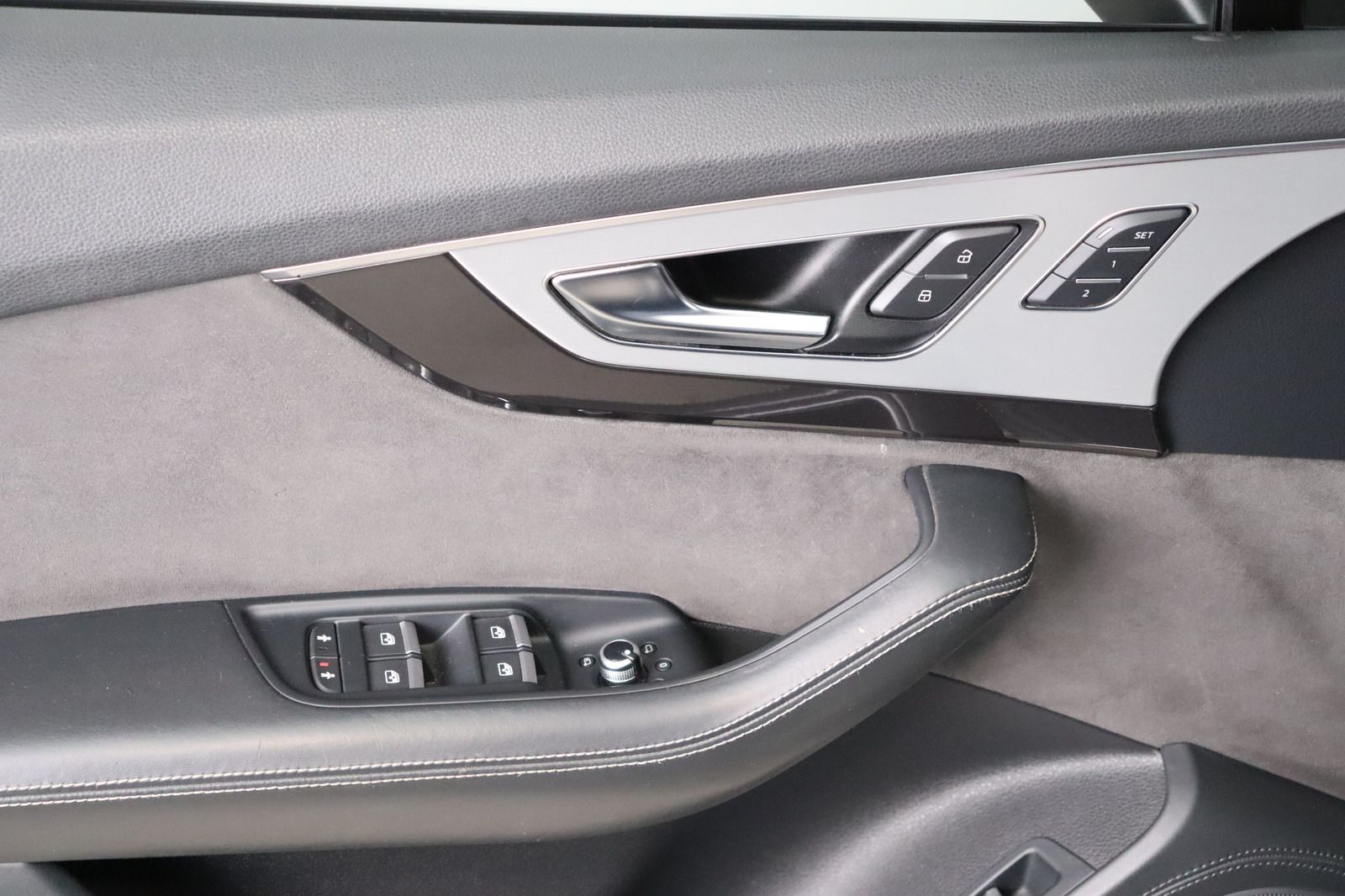 Fahrzeugabbildung Audi Q7 3.0 TDI quattro S-line * HUD * Matrix *