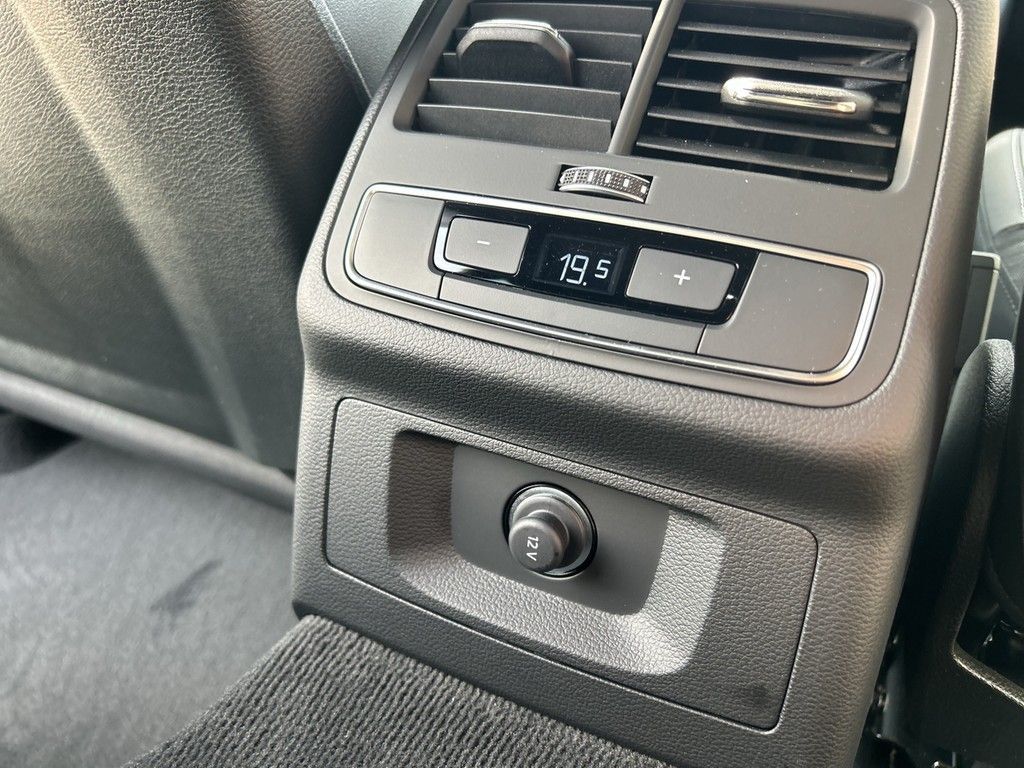 Audi A4 - Bild 21