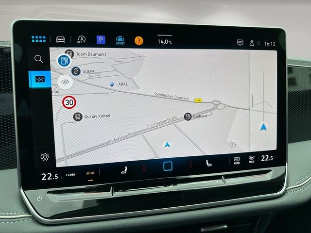 Fahrzeugabbildung Volkswagen Passat 1.5eTSI DSG Business LED+ACC+AHK+++