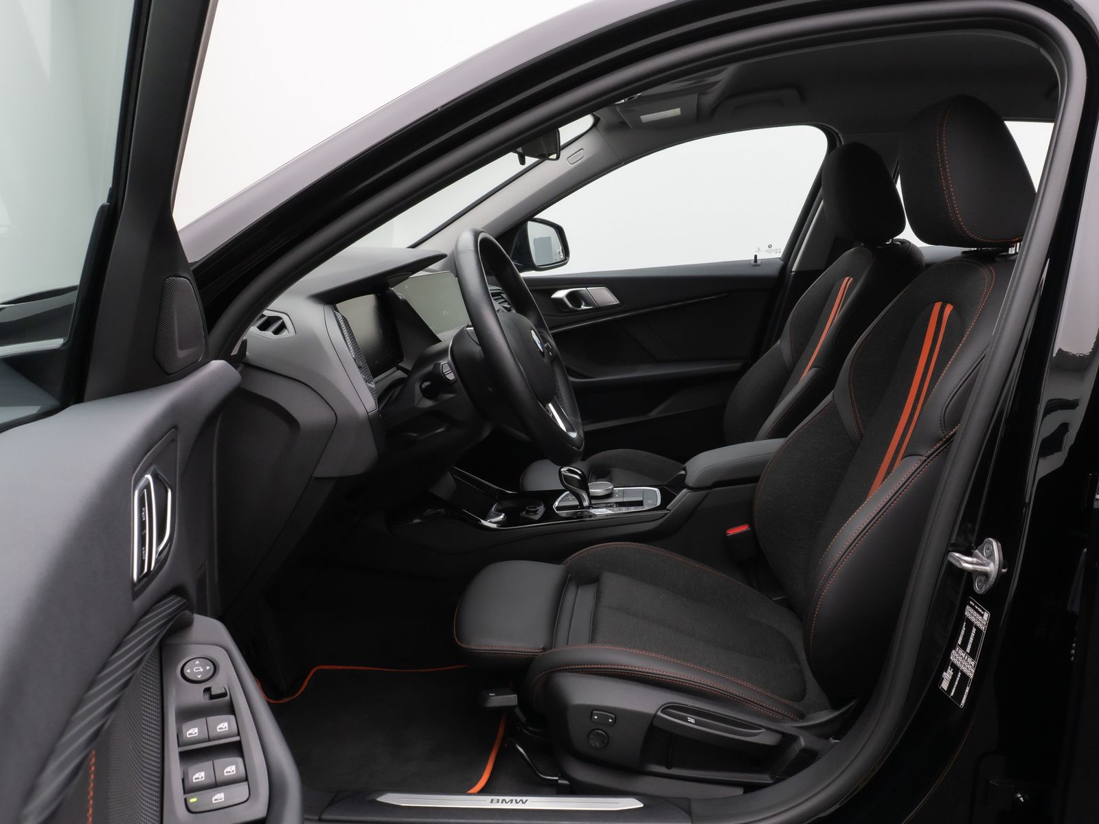 Fahrzeugabbildung BMW 118i Sport Line Kamera DAB HiFi Lenkrhzg Sport