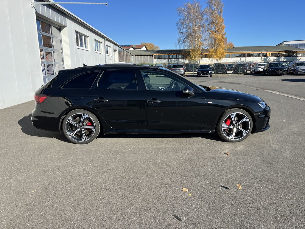 AUDI A4 2025