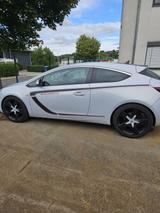 Opel Astra GTC - Opel Astra aus 2011: Coupe